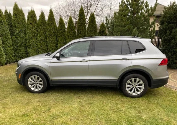 Volkswagen Tiguan cena 104900 przebieg: 23000, rok produkcji 2020 z Sulejówek małe 466